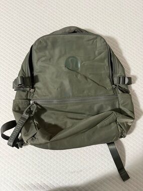 lululemon athletica Men's Olive Backpack with Front Zip Pocket